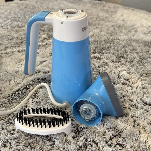 NWT Kazoo Hand Held Mini Clothes Steam Iron 100 ML 600 Watt Blue Travel Easy Use - Picture 4 of 7